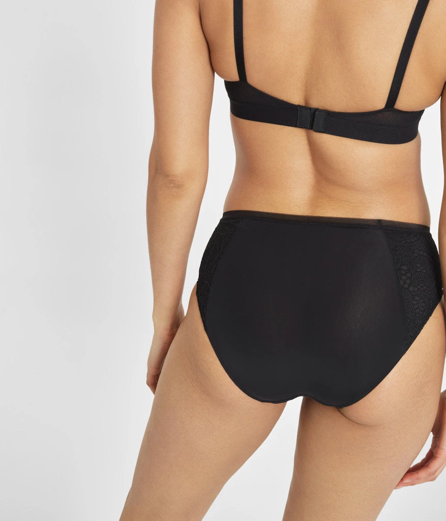 The Lace High Waist Bikini: Jet Black 5 The Lace High Waist Bikini: Jet Black - Image 3