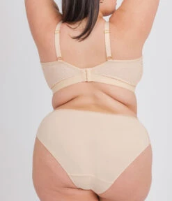 The Palm Lace Busty Bralette: Toasted Almond -Livery Store 3 on model back palm lace busty bra toasted almond