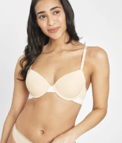 The T-Shirt Bra Bundle: Jet Black/Toasted Almond -Livery Store 3 on model front tshirt bra toasted almond